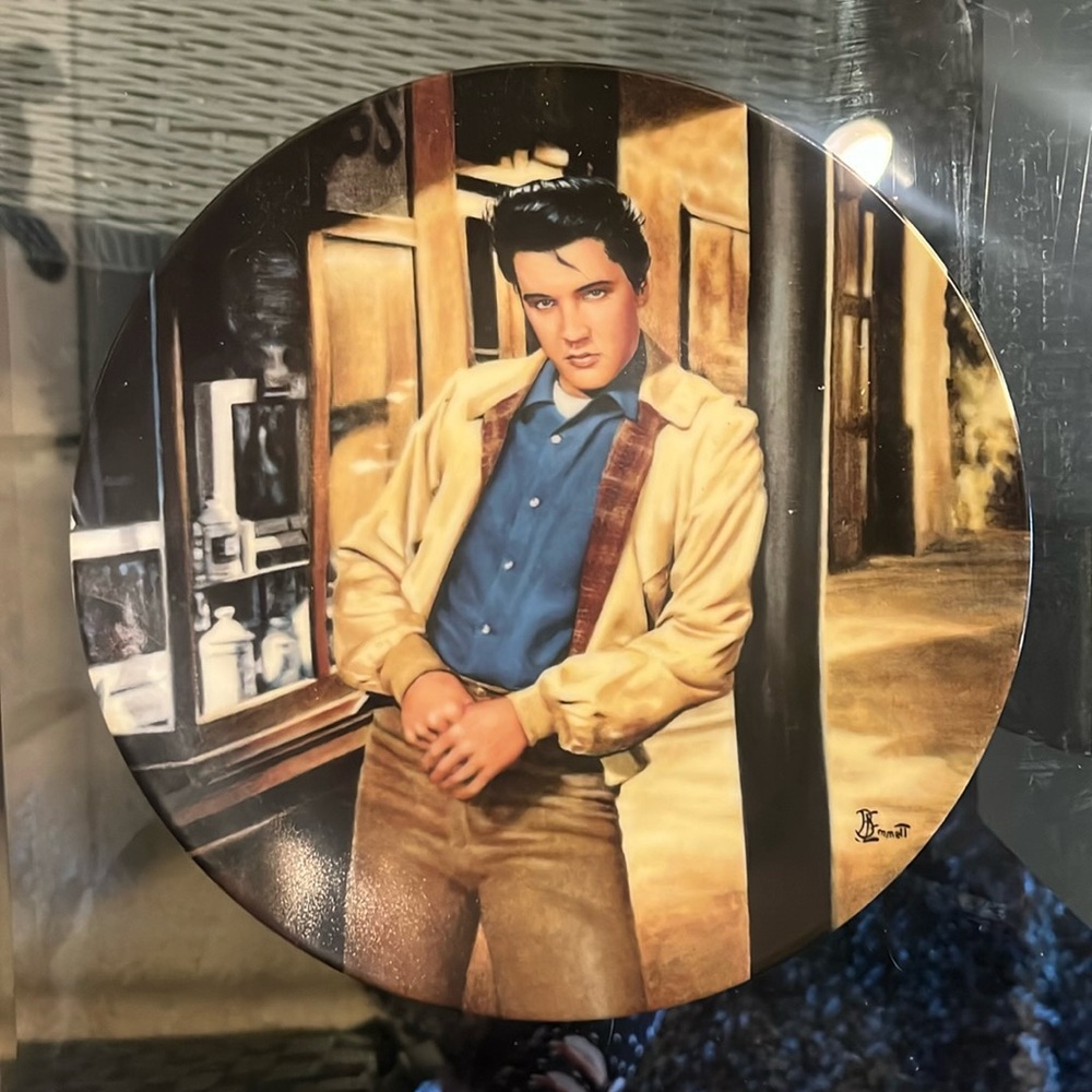 Elvis: Young and Wild
